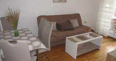 One-bedroom apartment for annual rent in a quiet area of Budva, Babin Do. w Budva, Czarnogóra