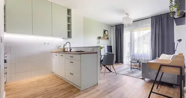 Квартира 2 комнаты в Варшава, Польша