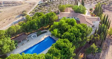 Appartement 5 chambres dans Lakatameia, Chypre