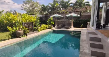 3 bedroom apartment in Singakerta, Indonesia