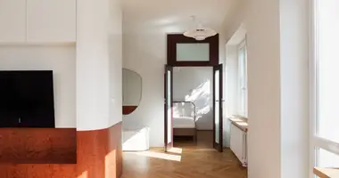 Квартира 2 комнаты в Варшава, Польша