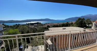 Haus 3 Schlafzimmer in Tivat, Montenegro