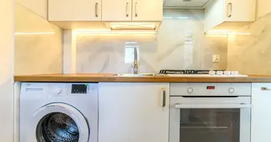 Wohnung 3 zimmer in Warschau, Polen