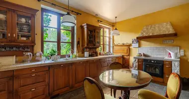 Maison 5 chambres dans Varsovie, Pologne