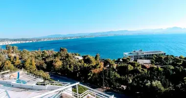 Reihenhaus in Loutraki Perachora Agioi Theodoroi Municipality, Griechenland