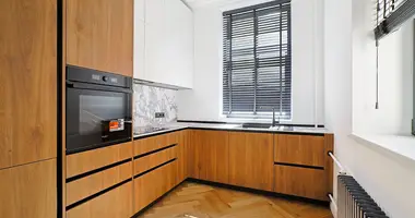 Mieszkanie 5 pokojów w Ryga, Łotwa