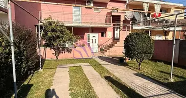 Villa 1 habitación en Zmaj Jovina, Montenegro