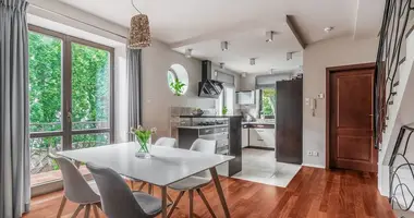 Maison 5 chambres dans Varsovie, Pologne