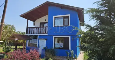 Casa 3 habitaciones en Trastikovo, Bulgaria