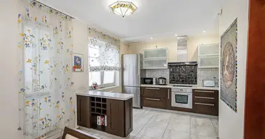 Квартира 3 комнаты в Минск, Беларусь