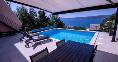 Hôtel 352 m² dans Crikvenica, Croatie