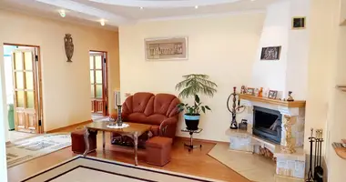 Casa en Radun, Belarús