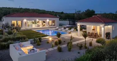 Haus 2 Schlafzimmer in Grad Sibenik, Kroatien