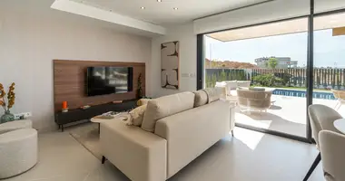 Bungalow 2 bedrooms in Torrevieja, Spain