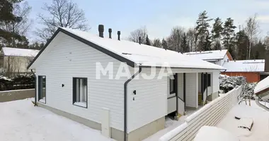 Dom 3 pokoi w Helsinki sub region, Finlandia