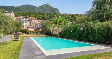 Apartamento 4 habitaciones en Toscolano Maderno, Italia