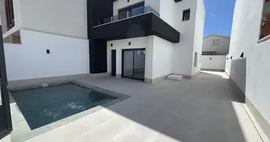 Maison 3 chambres dans Almoradi, Espagne