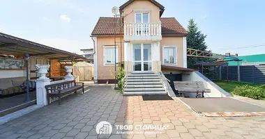 Casa 4 habitaciones en Ratamka, Belarús
