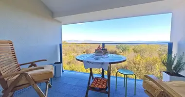 Mieszkanie 2 pokoi w Soline, Chorwacja