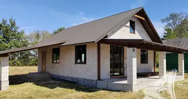 Casa en Aziacki sielski Saviet, Belarús