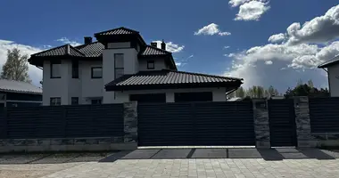 Casa en Kalodziscanski sielski Saviet, Belarús