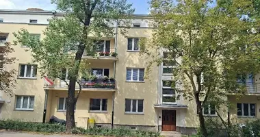 Wohnung 3 zimmer in Warschau, Polen
