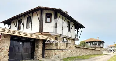 Casa 5 habitaciones en Bata, Bulgaria