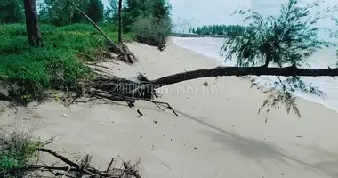 Parcela en Khuekkhak, Tailandia