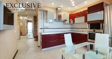 Apartamento 3 habitaciones en Minsk, Belarús