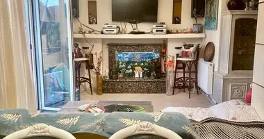 2 bedroom apartment in Loutraki-Perachora-Agioi Theodoroi Municipality, Greece