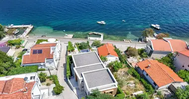 Villa 9 habitaciones en Stoliv, Montenegro