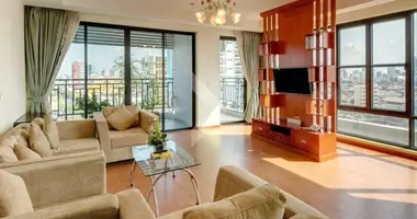 Condo 3 bedrooms in Sangkat Boeng Tumpun 1, Cambodia