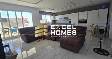 Apartamento 4 habitaciones en Ghajnsielem, Malta