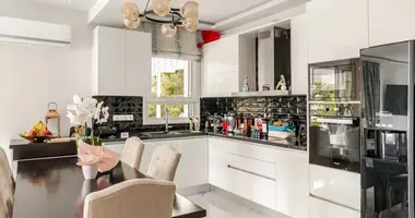 Penthouse w Municipality of Vari Voula Vouliagmeni, Grecja