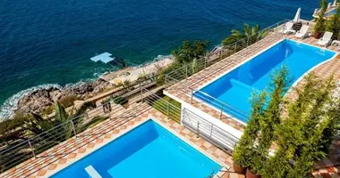5 bedroom house in Montenegro