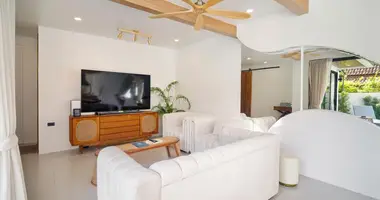 Villa 4 bedrooms in Karon, Thailand