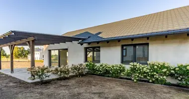 House in Nowa Wies Zbaska, Poland