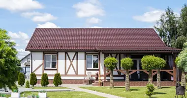 Casa en Dziarzynski sielski Saviet, Belarús