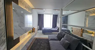 1 bedroom condo in Bang Sare, Thailand
