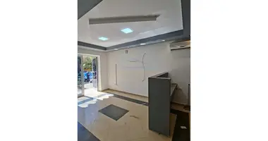 Commercial Space for Rent, Train Station, Tirana.    50,000 Lekë in Tirana County, Albania