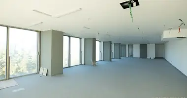 Офис 613 м² в Тирана, Албания
