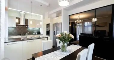 Casa 5 habitaciones en Astrashitskagaradokski rural council, Belarús