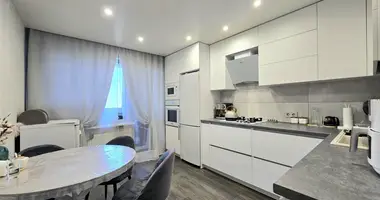 2 room apartment in Fanipal, Belarus