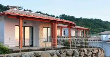 2 bedroom house in Zambrone, Italy