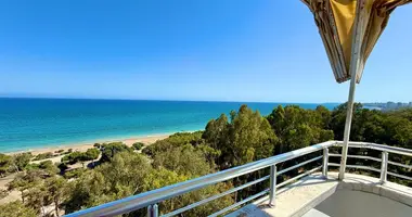4 bedroom apartment in Mezitli, Turkey