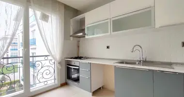 Haus 4 zimmer in Beylikduzu, Türkei