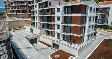 Apartamento 2 habitaciones en Tivat, Montenegro