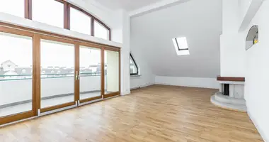 Apartamento 4 habitaciones en Varsovia, Polonia