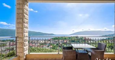 Villa 5 bedrooms in Herceg Novi, Montenegro