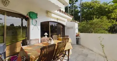 3 bedroom apartment in Ricmar, Spain